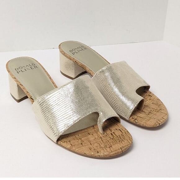Donald J Pliner Gold Slip On Kitten Heels Womens 11 Mule Casual Stretch Sandals - Picture 1 of 9